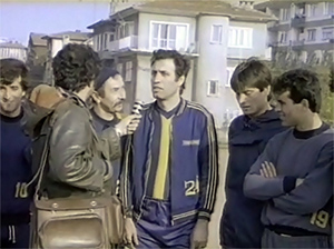 İnek Şaban - 1978 yapımı İnek Şaban filmindeki ana konu, başarısız günlerinin başında olan Türk futbolu, mafyalaşma ve şikedir.